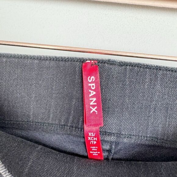 SPANX | NEW Ankle Straight Shapewear Jeans in Vintage Black Women’s Size X-Small - Picture 10 of 15
